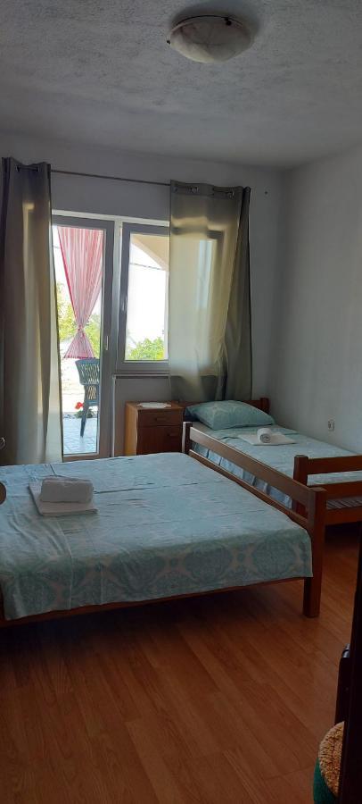 Hotel Danijel à Sveti Juraj Extérieur photo