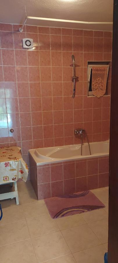 Hotel Danijel à Sveti Juraj Extérieur photo